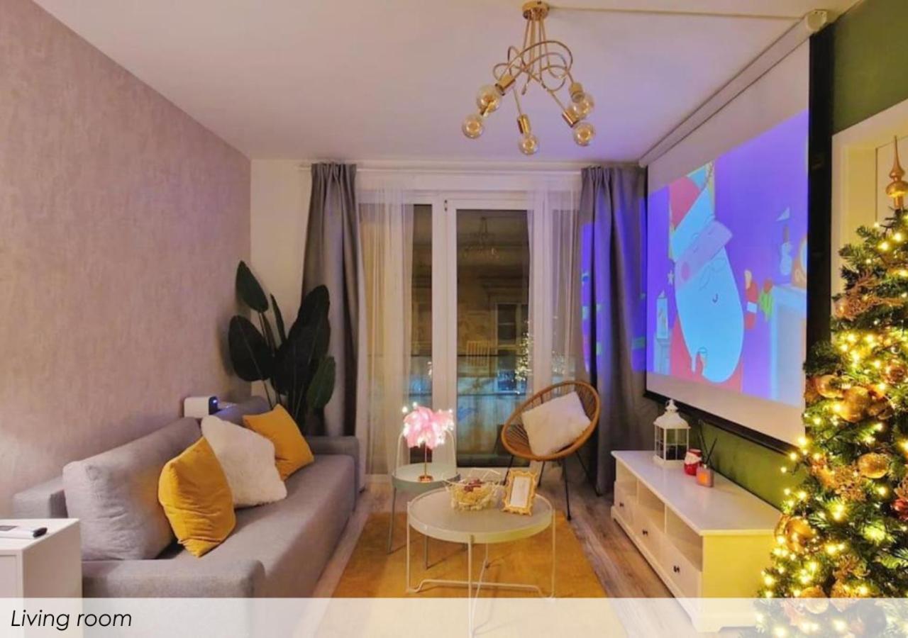 A104 - Liberty Bridge Projection With Free Parking Appartement *